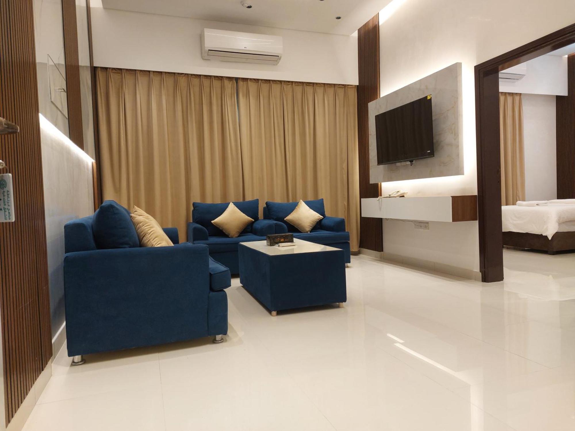 Mabahj Garnatha Hotel Apartments โซฮาร์ ภายนอก รูปภาพ