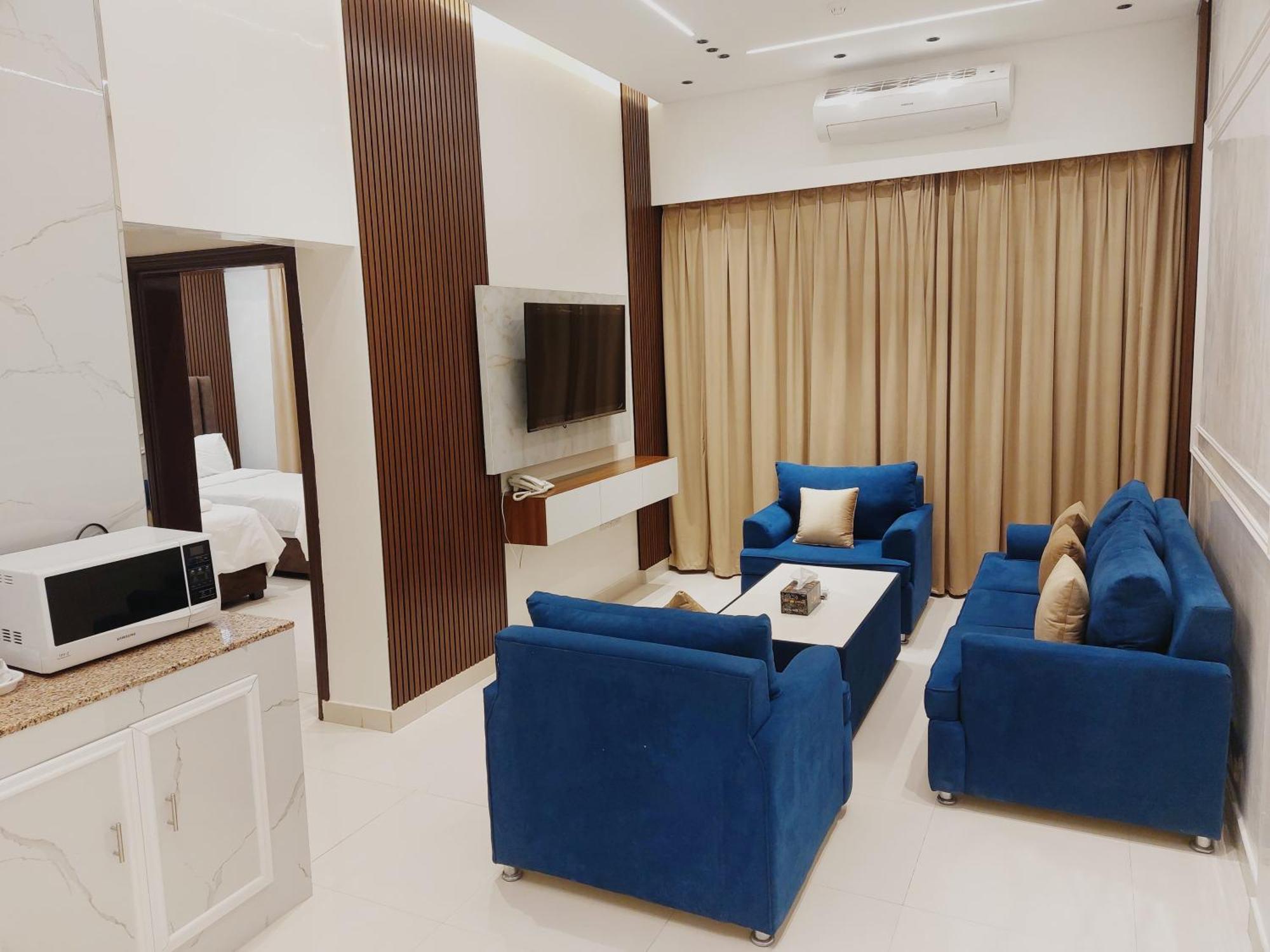Mabahj Garnatha Hotel Apartments โซฮาร์ ภายนอก รูปภาพ