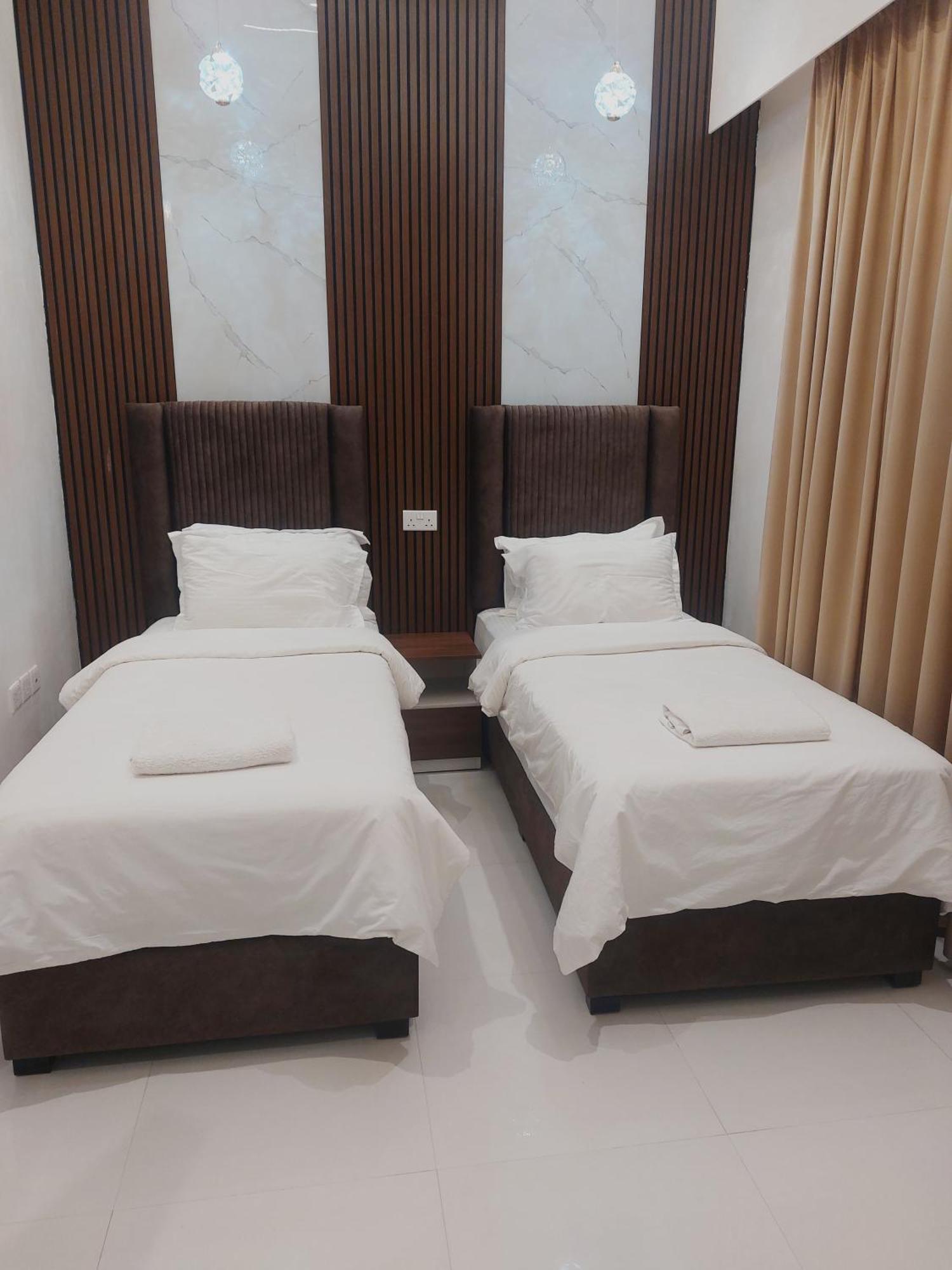 Mabahj Garnatha Hotel Apartments โซฮาร์ ภายนอก รูปภาพ
