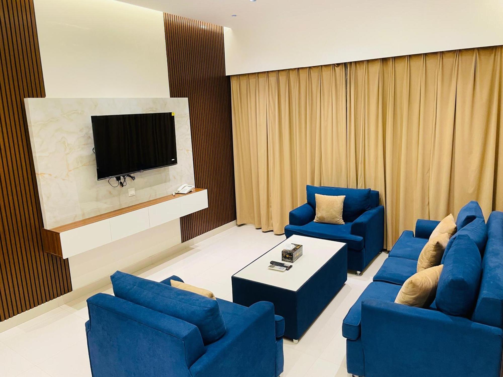 Mabahj Garnatha Hotel Apartments โซฮาร์ ภายนอก รูปภาพ