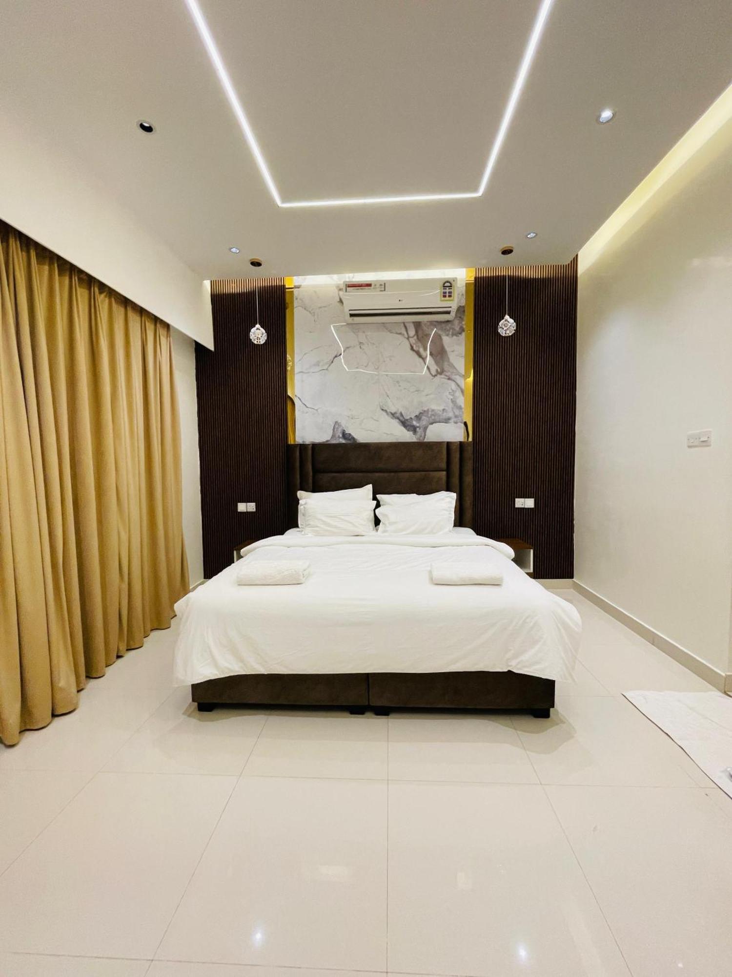 Mabahj Garnatha Hotel Apartments โซฮาร์ ภายนอก รูปภาพ